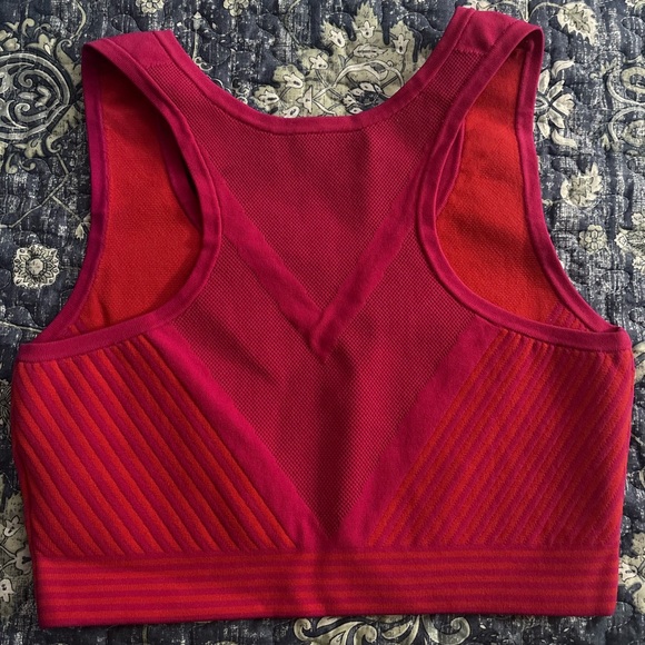 Maje Vibrant Pink Sports Bra
FUCHSIA COLOR - Picture 12 of 12